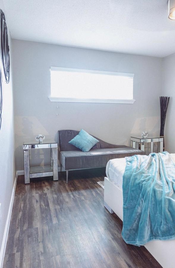 Premium Styled 2 Bedroom Apt In The Heart Of The Heights Houston Exterior foto